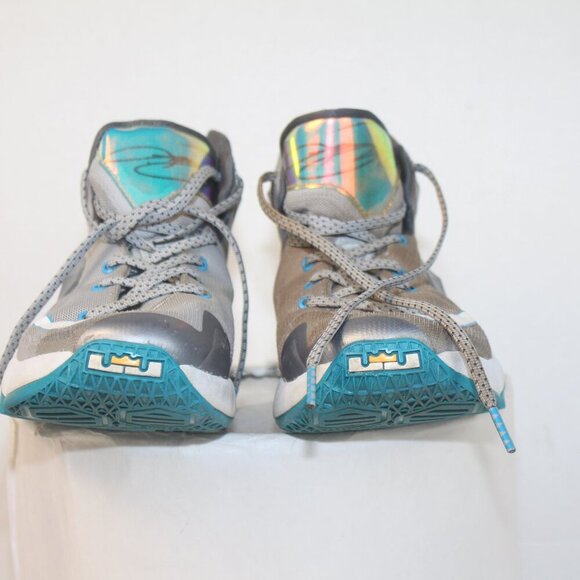 NIKE - Picture 1 of 8